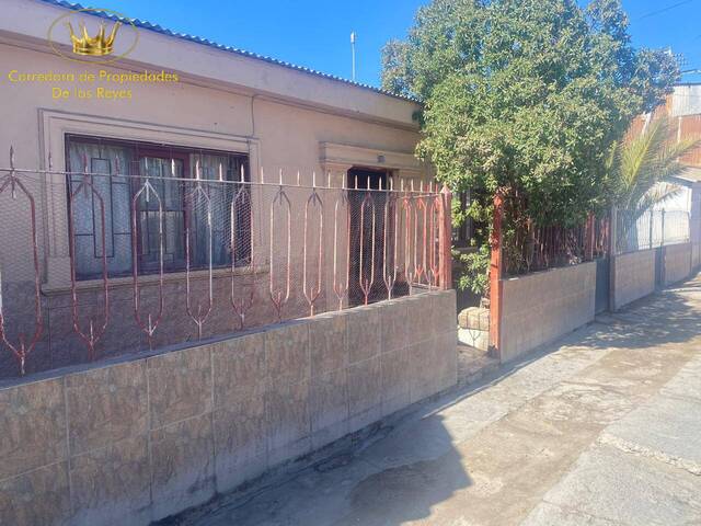 #1752 - Casa para Venta en Calama - II